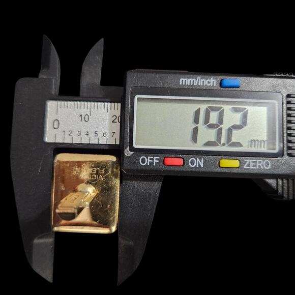 Victoria Flemming NY Gold Tone Enamel Art Deco Square Cufflinks - Picture 6 of 6